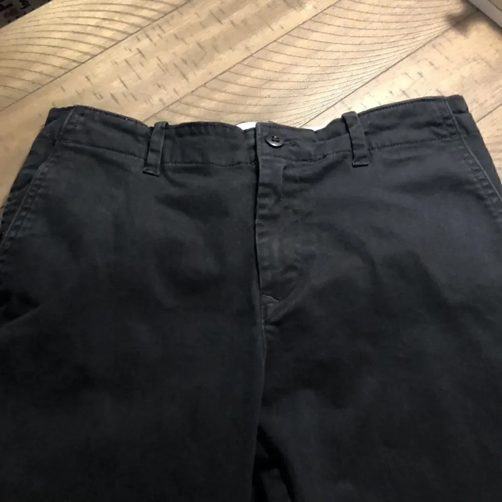 Urban Outfitters’ Cotton Straight Leg Flat Front Khakis 30” Waist 29 1/2” inseam